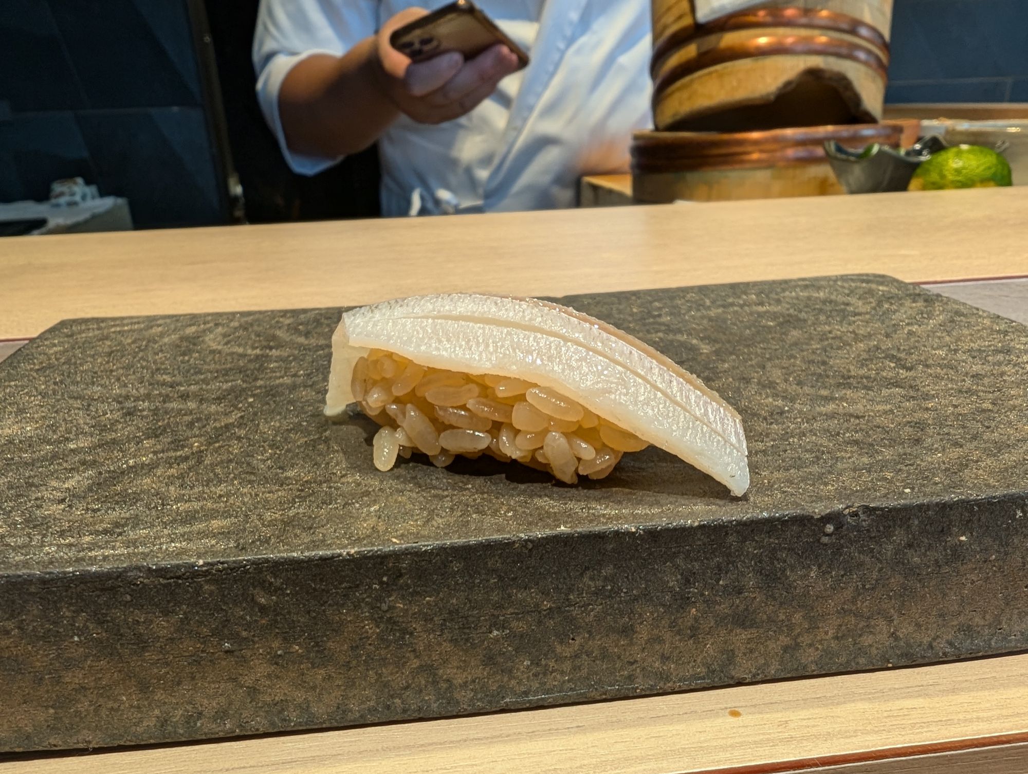 Sushi Akazu (寿司赤酢)